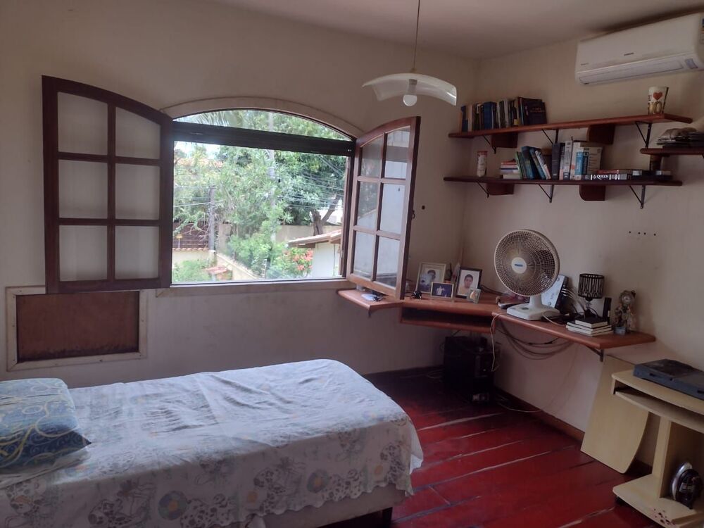 Casa à venda com 4 quartos, 230m² - Foto 4