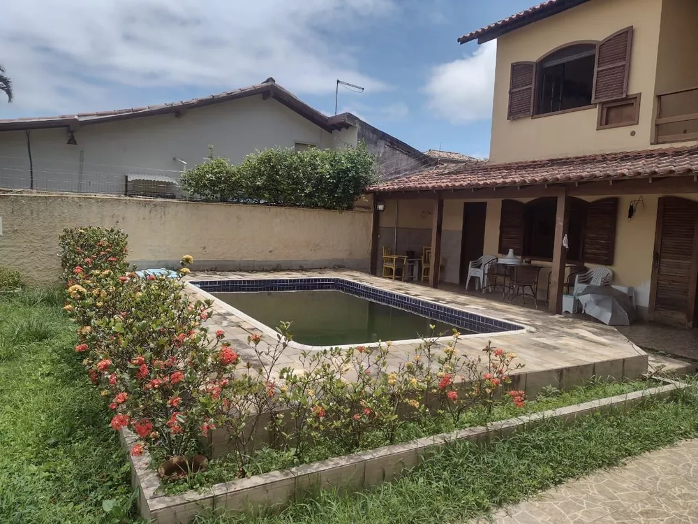 Casa, 4 quartos, 230 m² - Foto 2