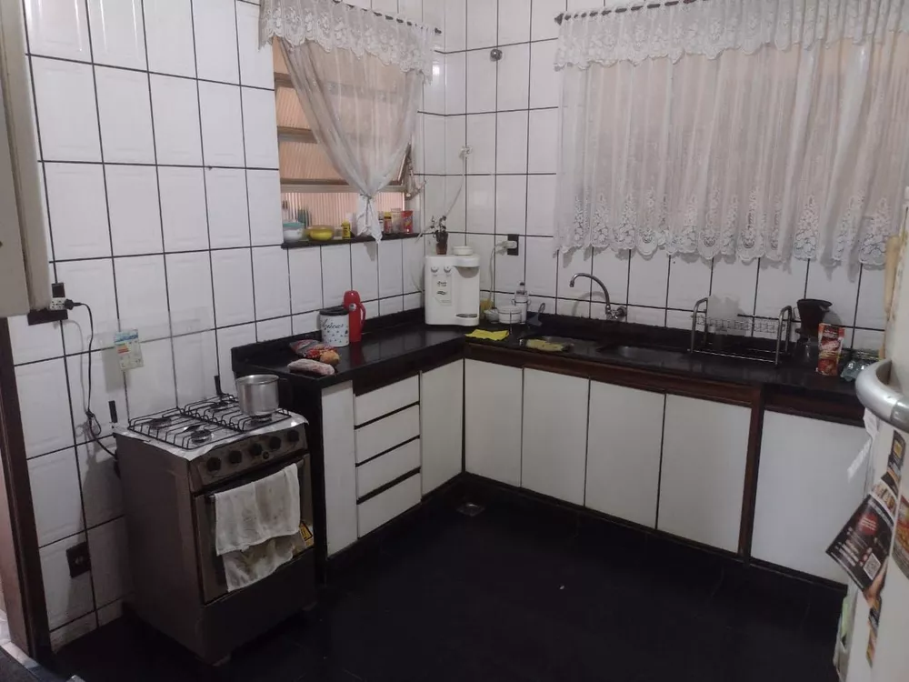 Casa, 4 quartos, 230 m² - Foto 12