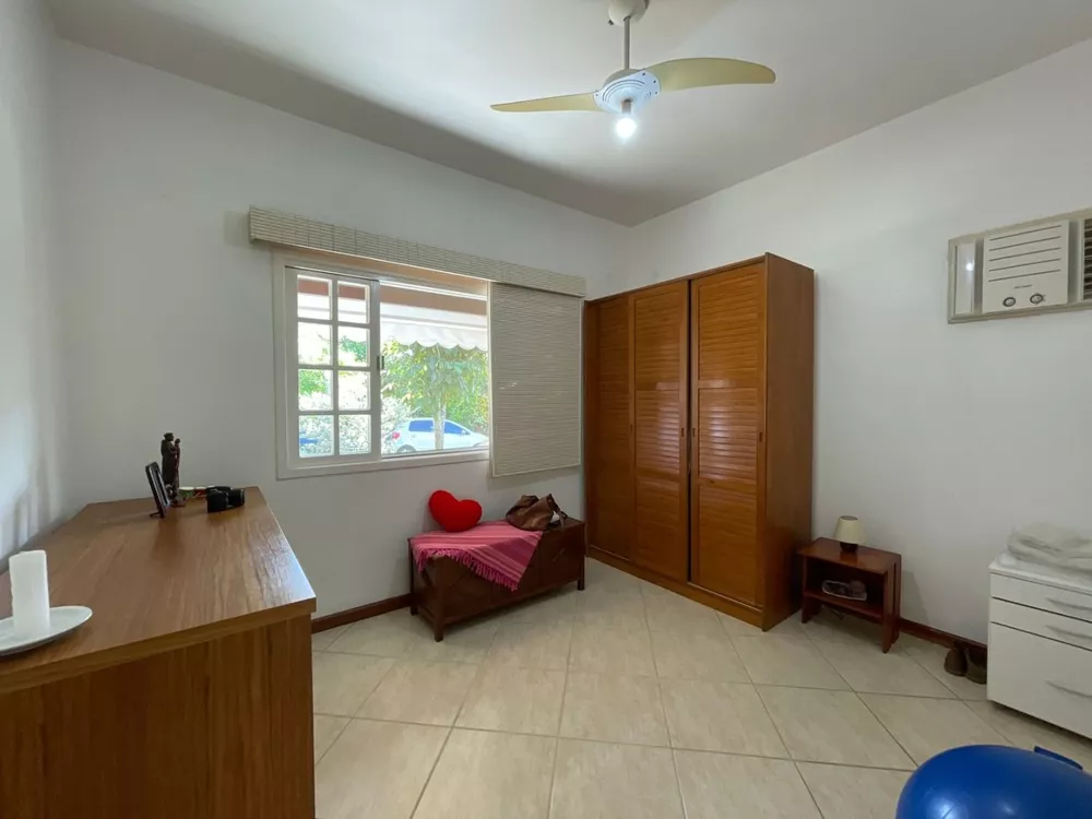 Casa de Condomínio à venda com 4 quartos, 185m² - Foto 17