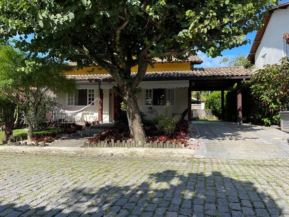 Casa de Condomínio à venda com 4 quartos, 185m² - Foto 2