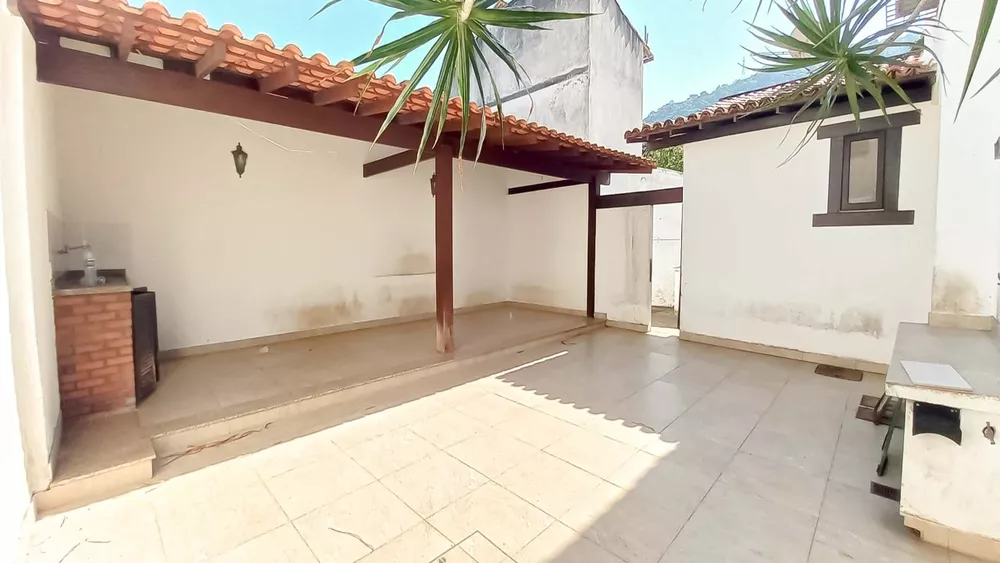 Casa, 4 quartos, 300 m² - Foto 2