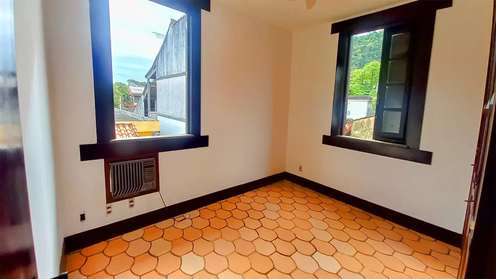 Casa, 4 quartos, 300 m² - Foto 30