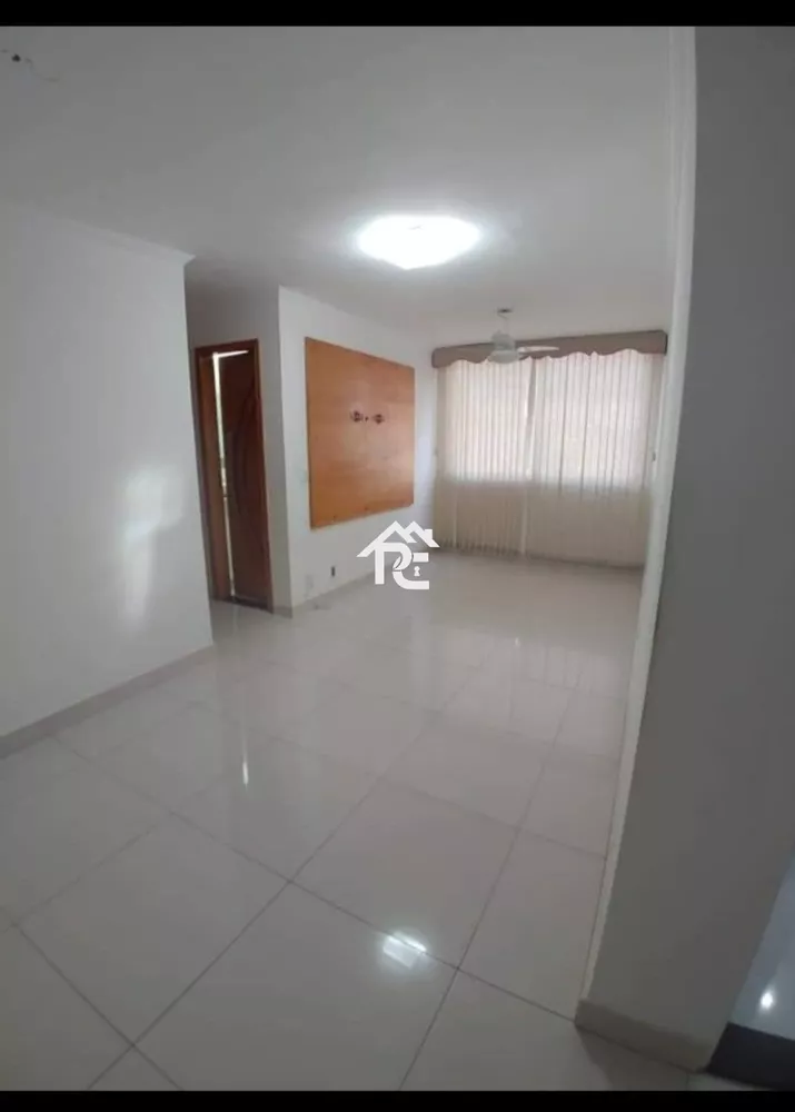 Apartamento à venda com 2 quartos, 60m² - Foto 3