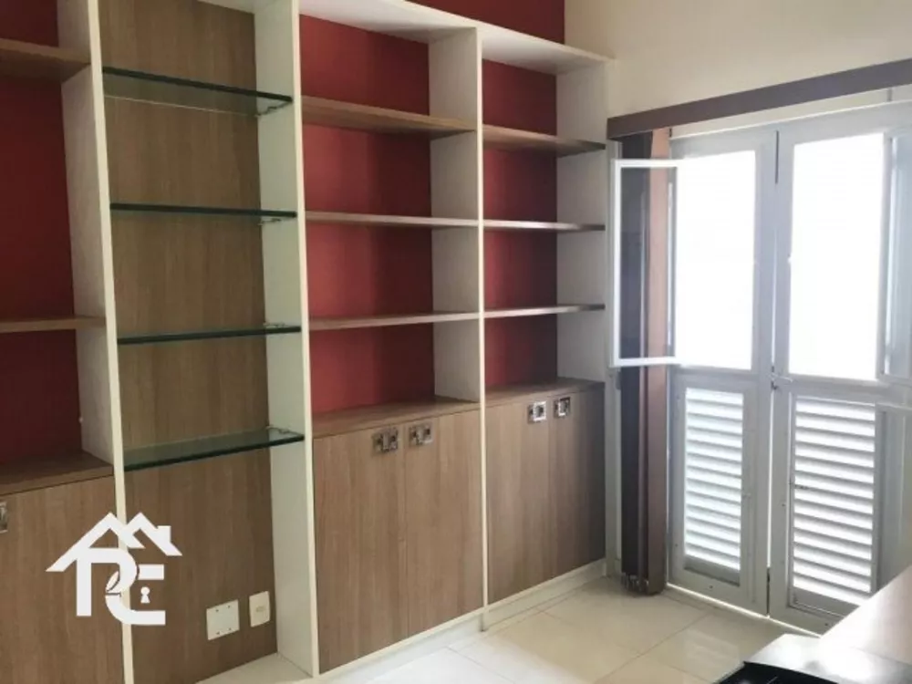 Casa à venda com 3 quartos, 200m² - Foto 2