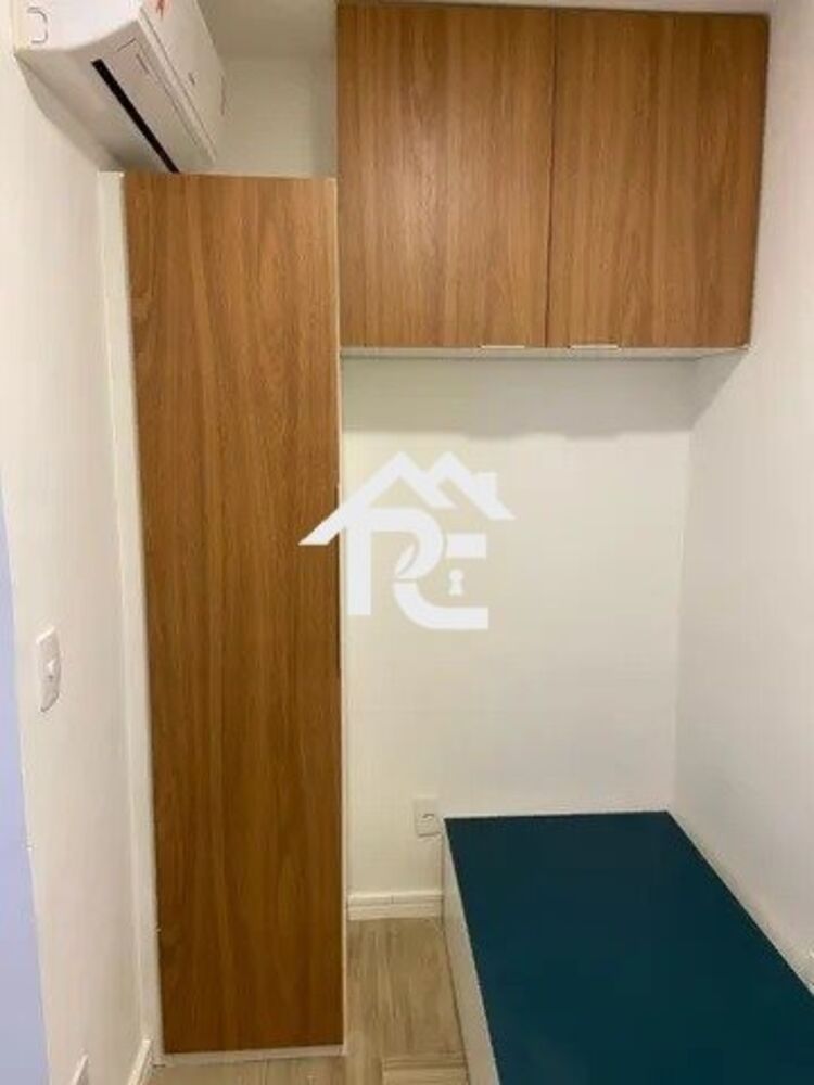 Apartamento à venda com 3 quartos, 80m² - Foto 2