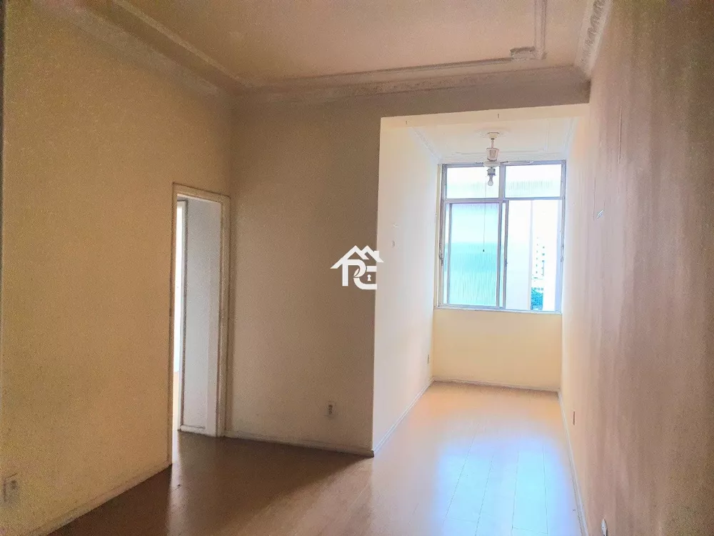 Apartamento à venda com 2 quartos, 60m² - Foto 1