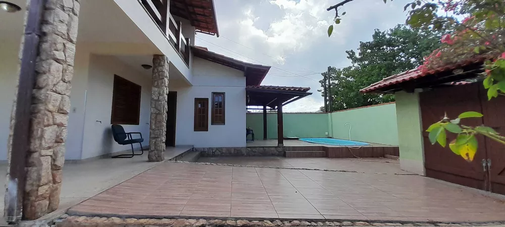 Casa à venda com 4 quartos, 287m² - Foto 2