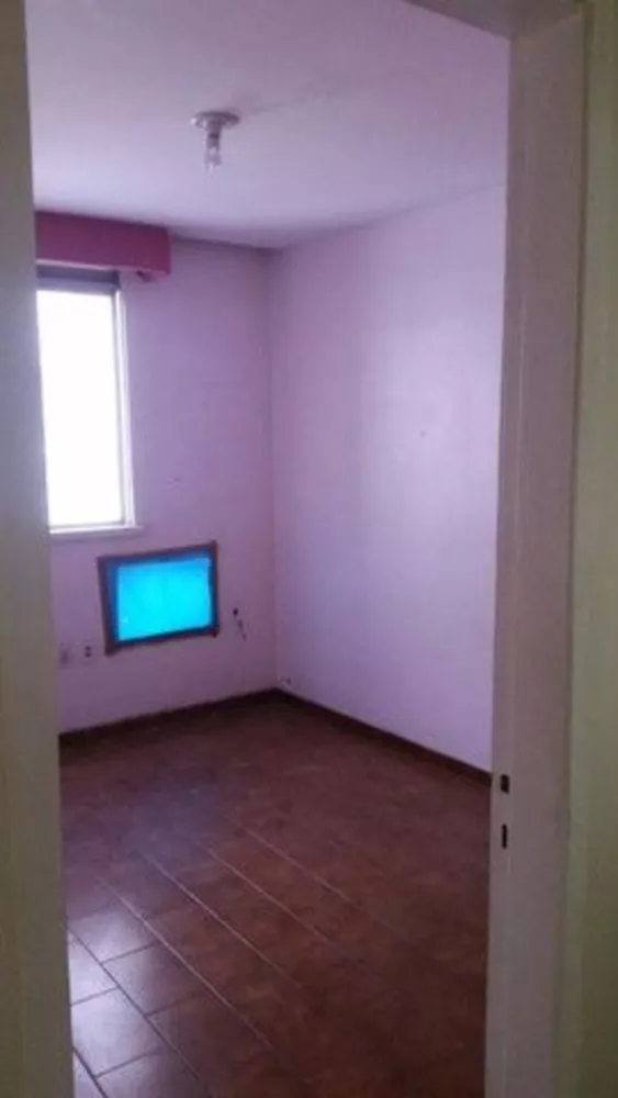 Apartamento à venda com 2 quartos, 72m² - Foto 3