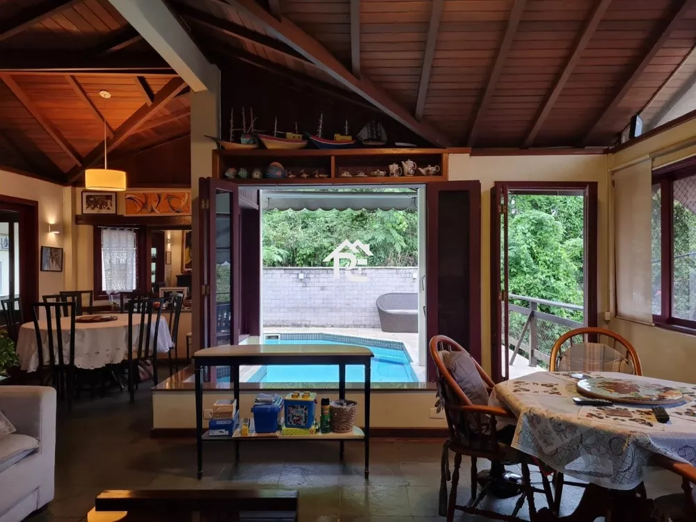 Casa, 3 quartos, 250 m² - Foto 19