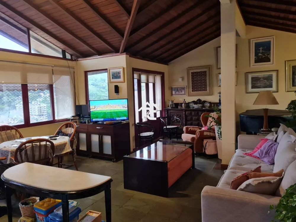 Casa, 3 quartos, 250 m² - Foto 11