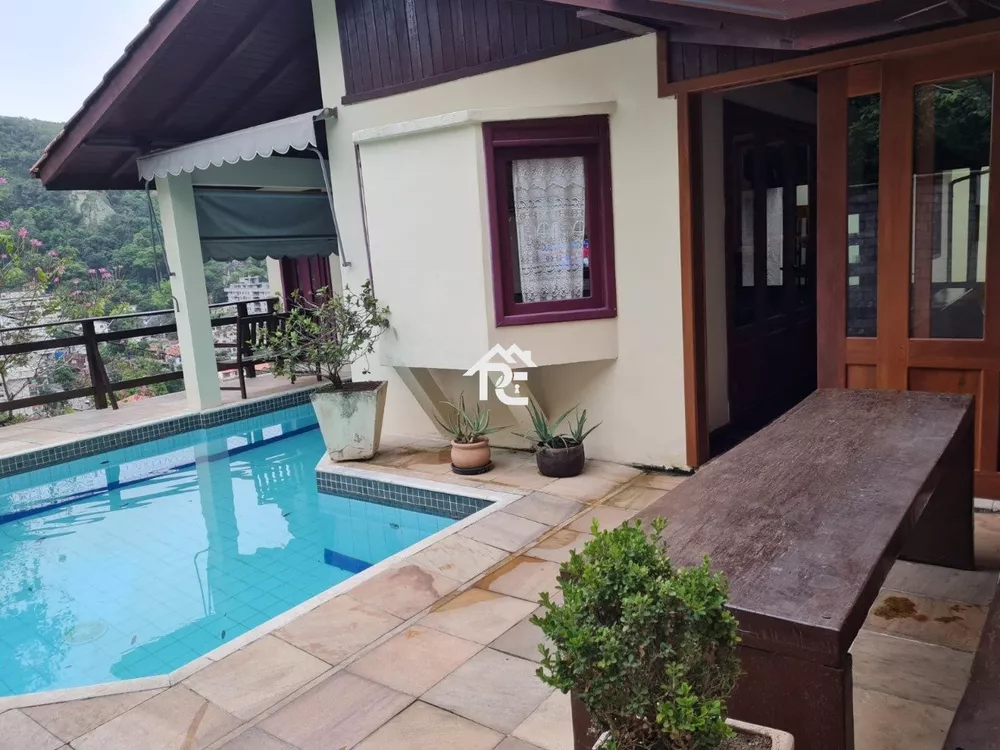 Casa, 3 quartos, 250 m² - Foto 12