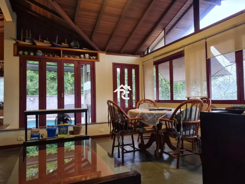 Casa, 3 quartos, 250 m² - Foto 13