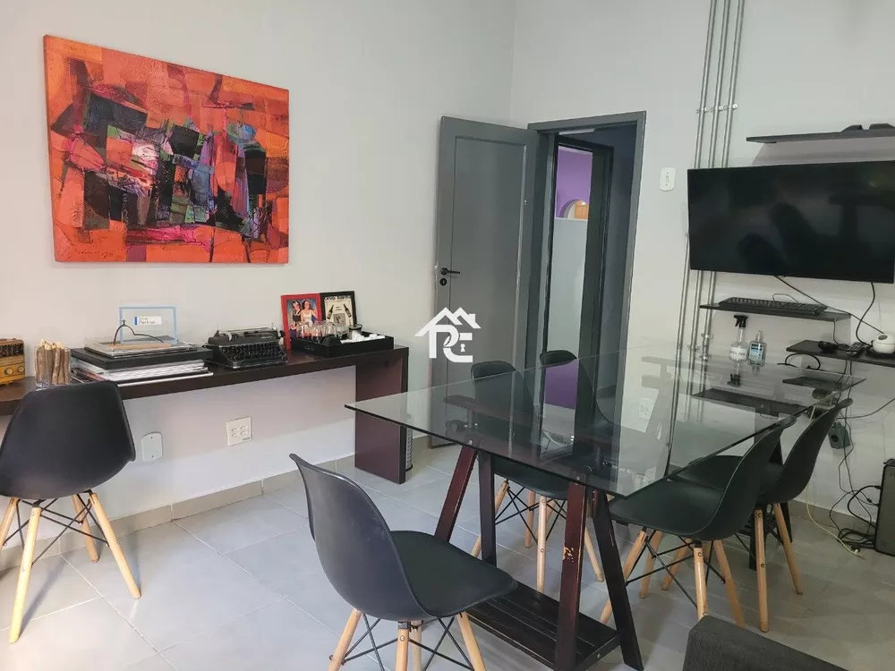 Casa à venda com 4 quartos, 150m² - Foto 2