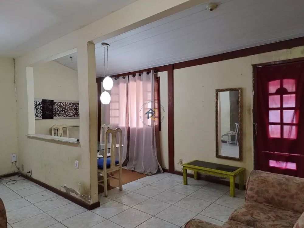 Casa à venda com 2 quartos, 90m² - Foto 2