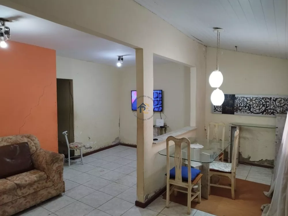 Casa à venda com 2 quartos, 90m² - Foto 3