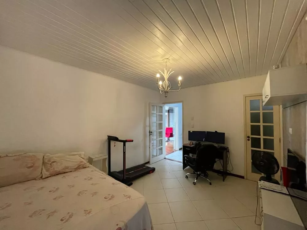 Casa, 3 quartos, 250 m² - Foto 18