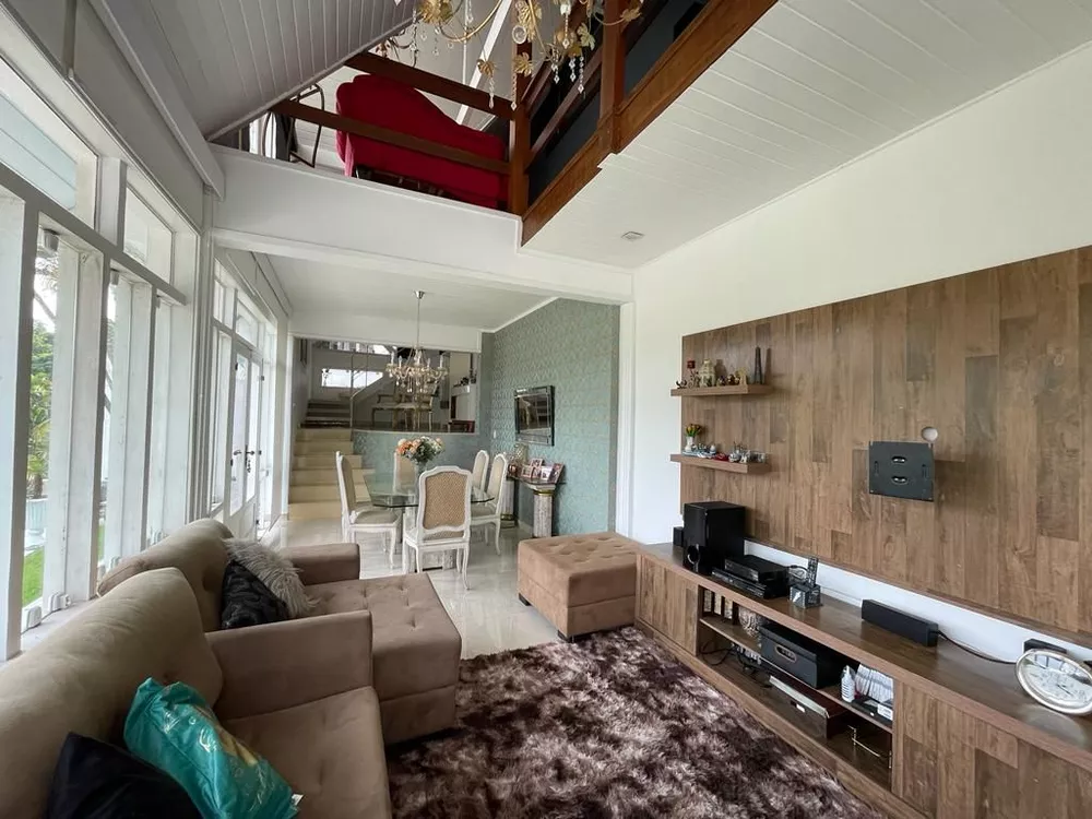 Casa, 3 quartos, 250 m² - Foto 2