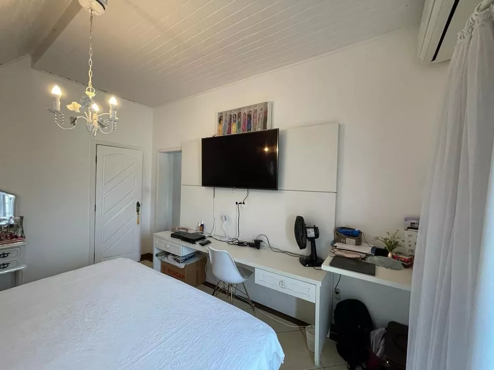 Casa, 3 quartos, 250 m² - Foto 4