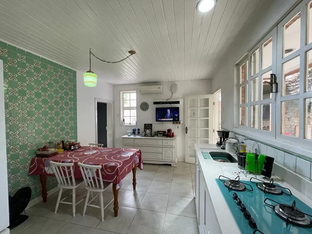 Casa, 3 quartos, 250 m² - Foto 8