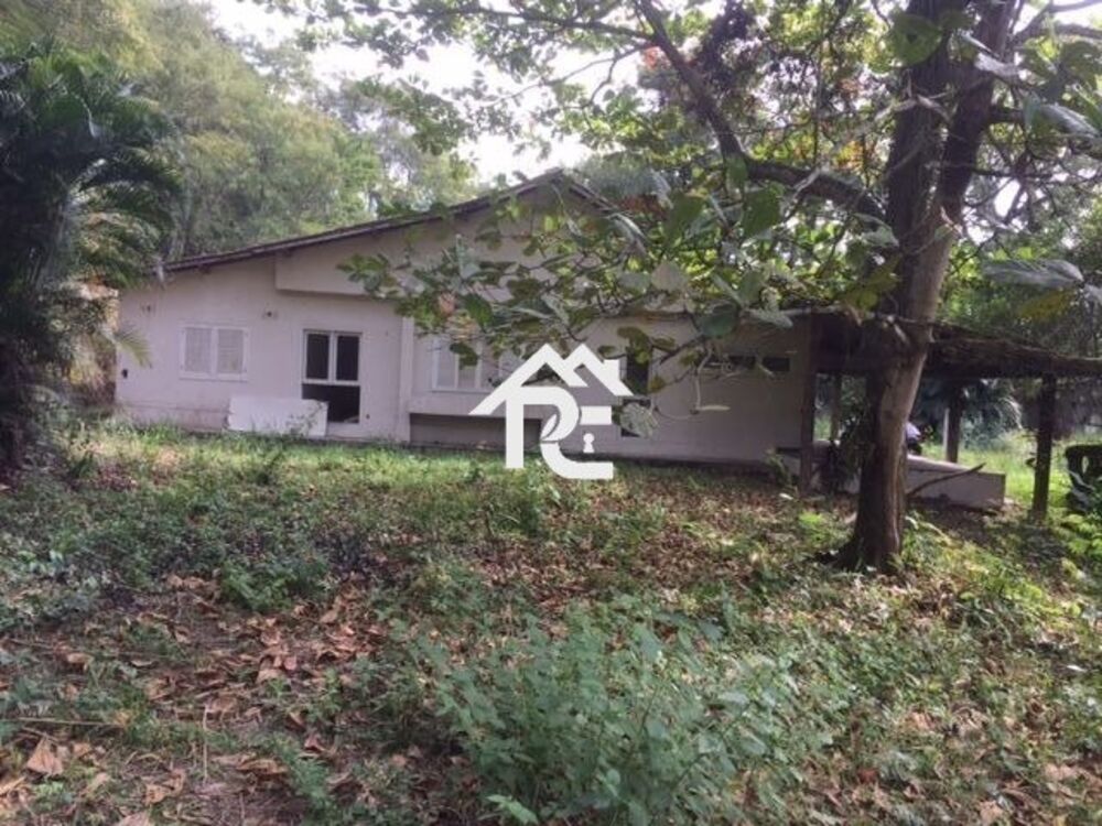 Casa à venda com 3 quartos, 1200m² - Foto 1