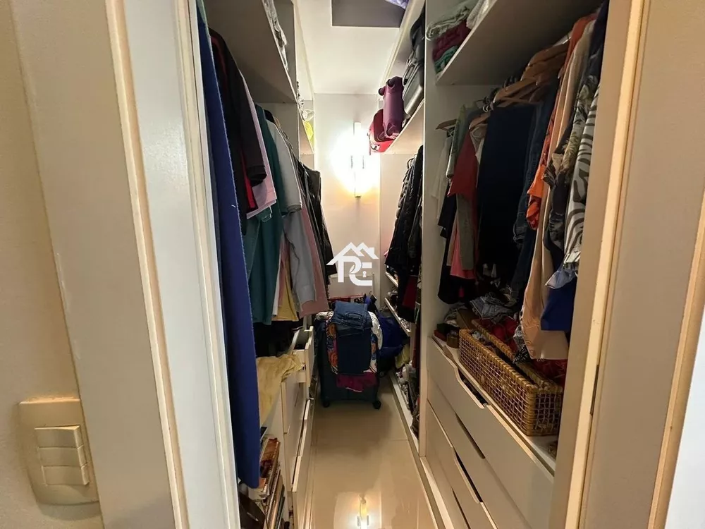 Cobertura, 3 quartos, 216 m² - Foto 3