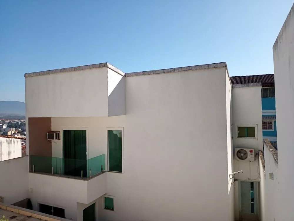 Casa de Condomínio à venda com 3 quartos, 300m² - Foto 4