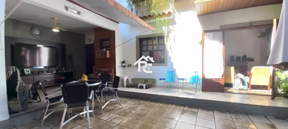 Casa, 6 quartos, 225 m² - Foto 11