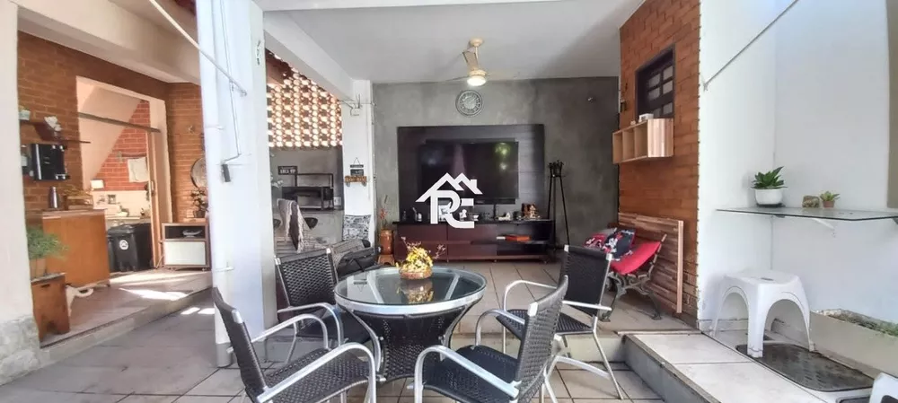 Casa, 6 quartos, 225 m² - Foto 10