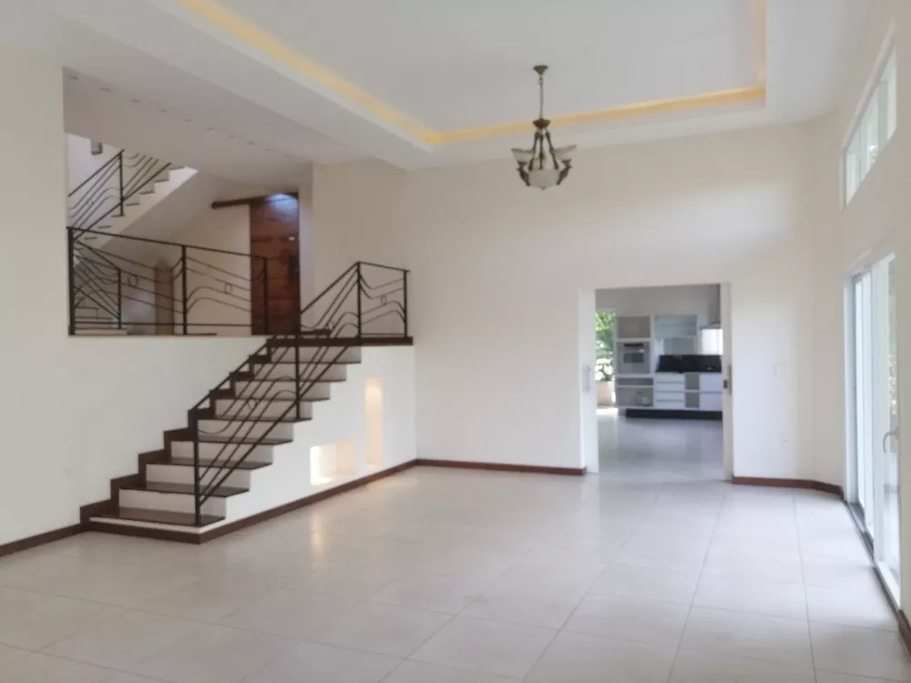 Casa de Condomínio à venda com 4 quartos, 400m² - Foto 6