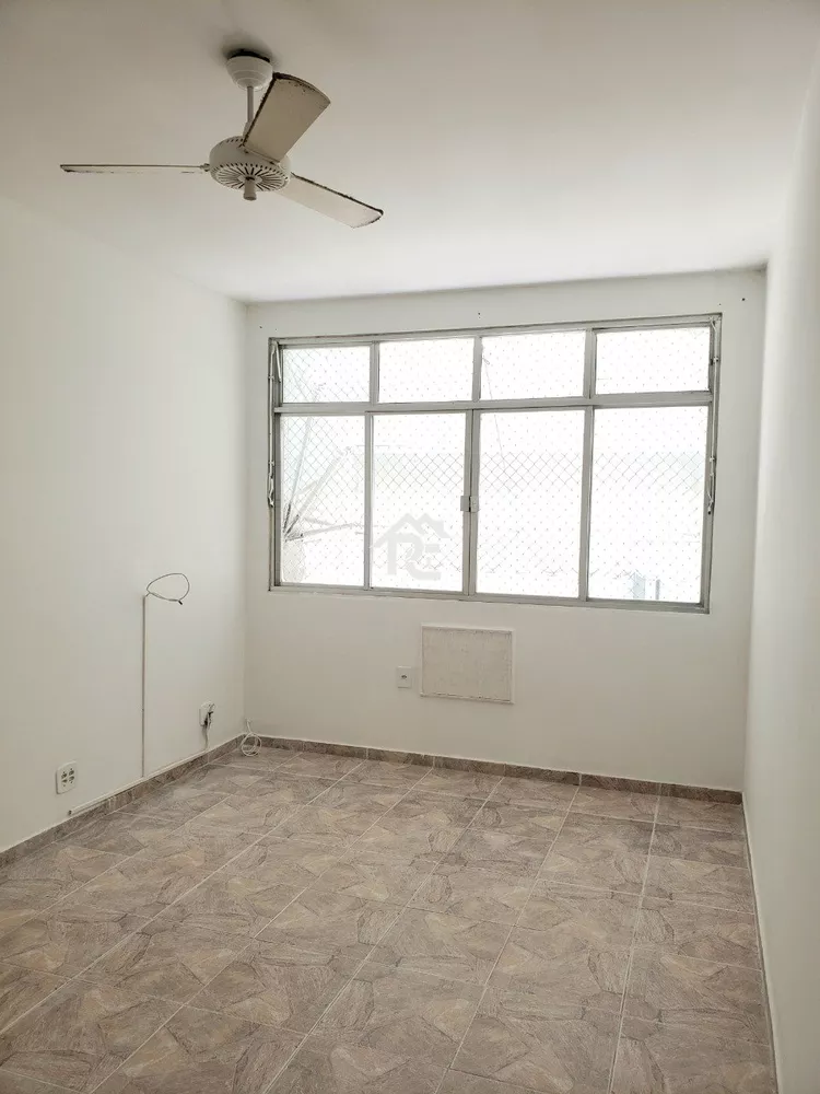 Apartamento para alugar com 2 quartos, 70m² - Foto 1