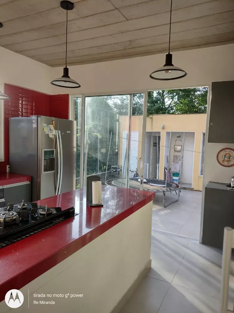 Casa de Condomínio à venda com 3 quartos, 270m² - Foto 13