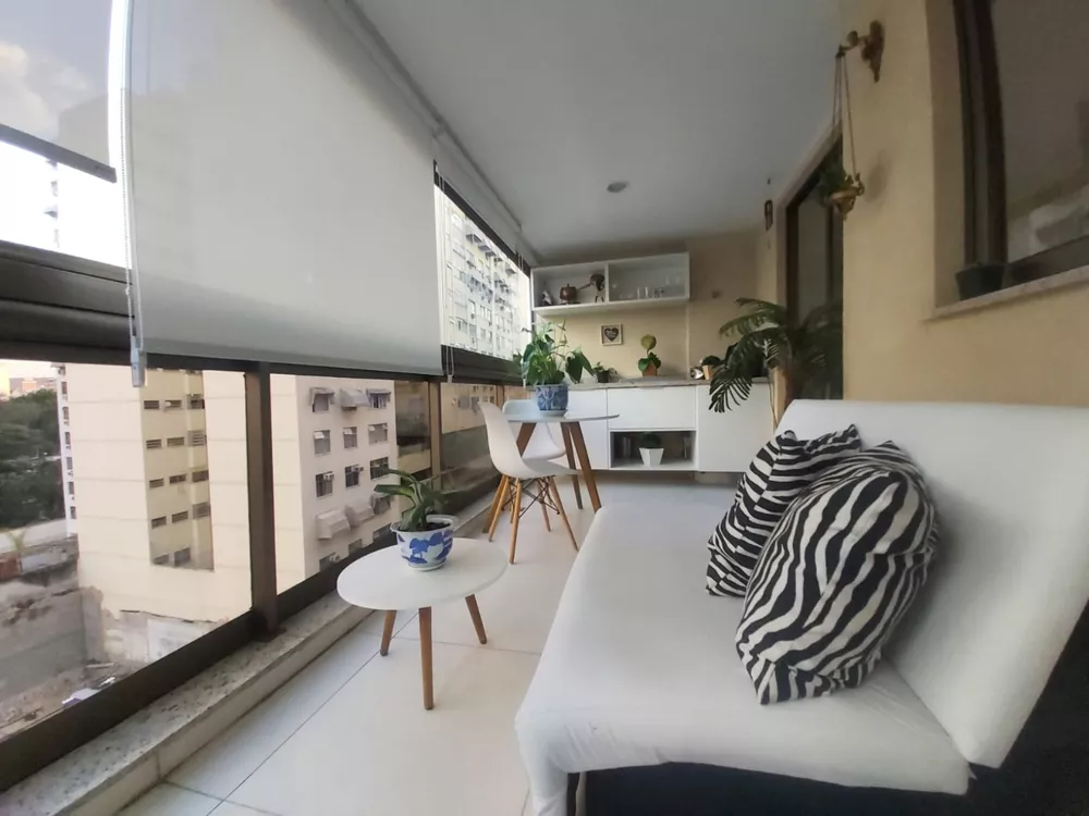 Apartamento à venda com 2 quartos, 80m² - Foto 3