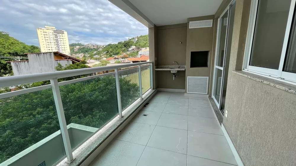 Apartamento à venda com 2 quartos, 77m² - Foto 1