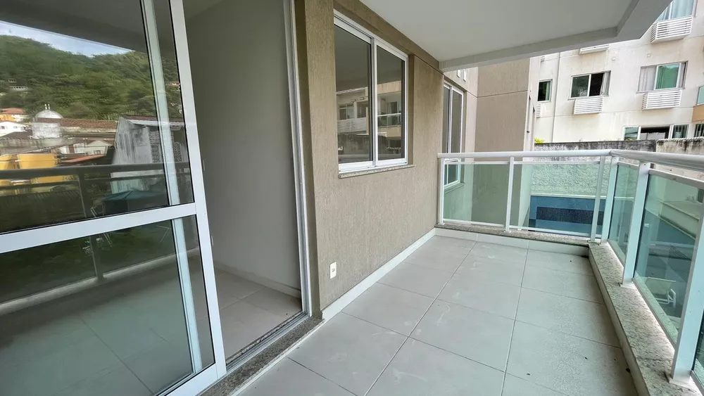 Apartamento à venda com 2 quartos, 77m² - Foto 2