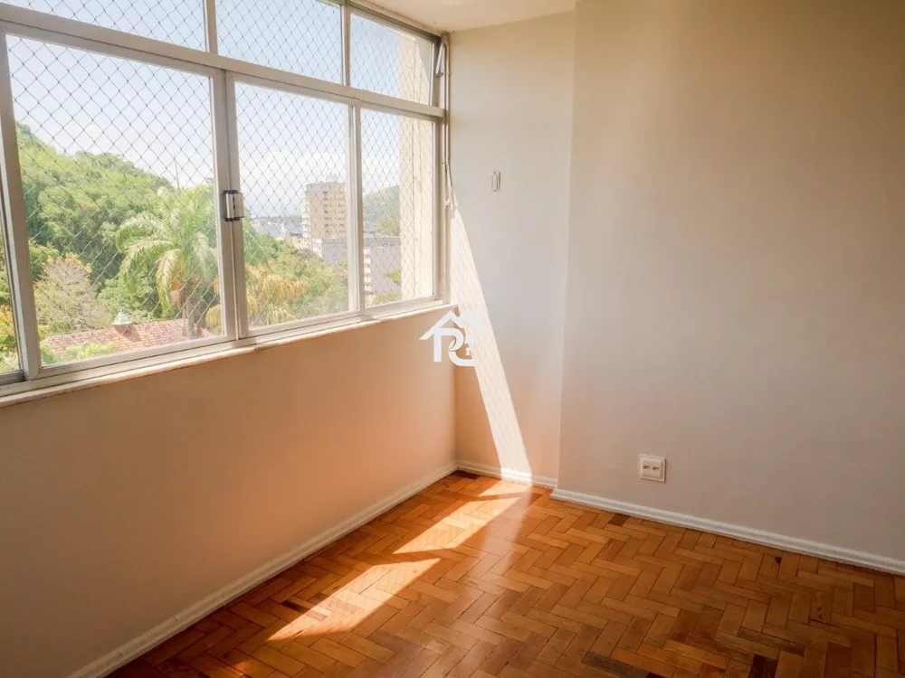 Apartamento à venda com 3 quartos, 90m² - Foto 4