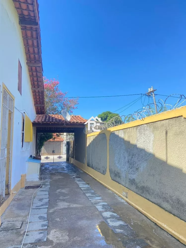 Casa à venda com 5 quartos, 200m² - Foto 19