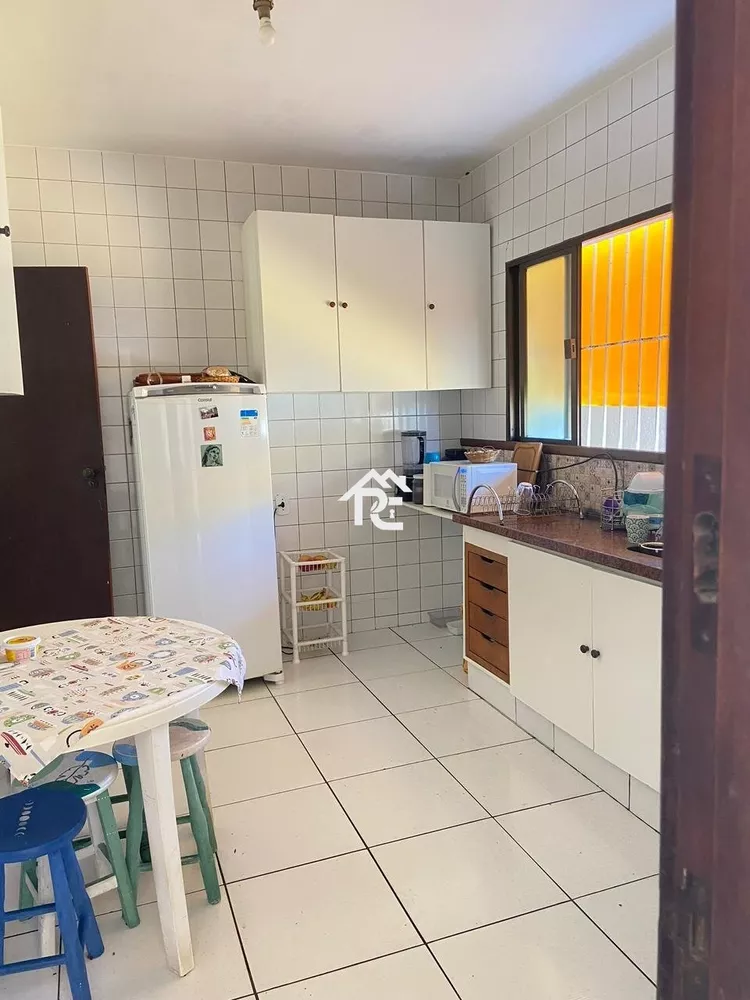 Casa à venda com 5 quartos, 200m² - Foto 21