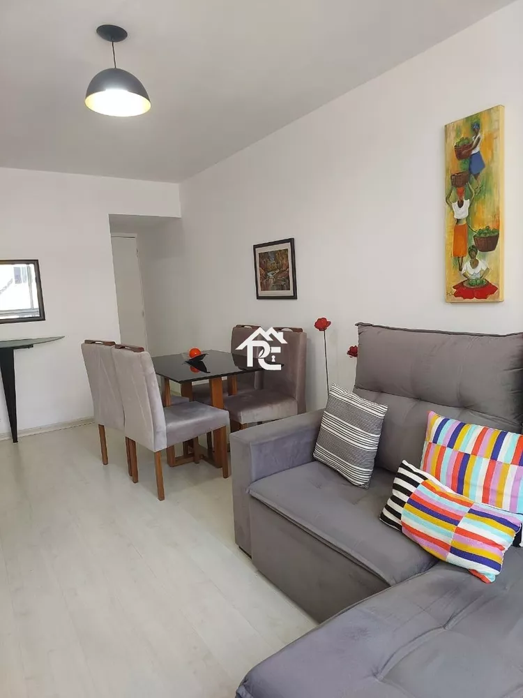 Apartamento à venda com 2 quartos, 65m² - Foto 2