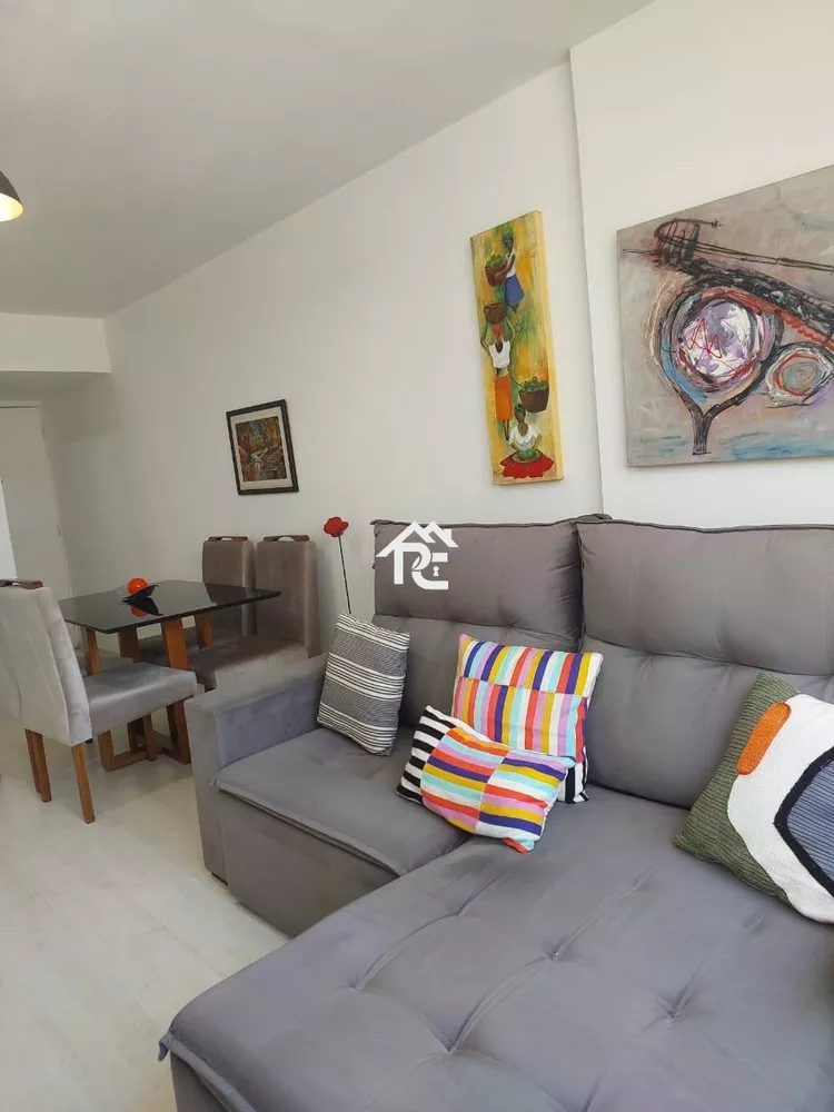 Apartamento à venda com 2 quartos, 65m² - Foto 1