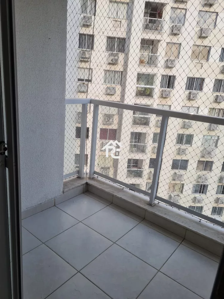 Apartamento à venda com 3 quartos, 81m² - Foto 3