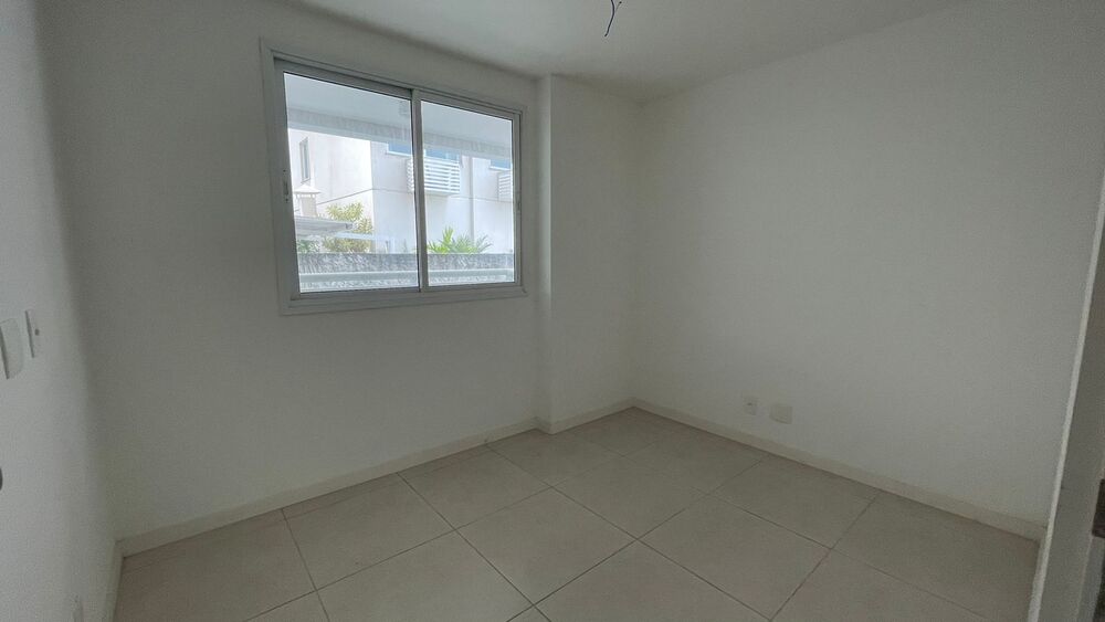 Apartamento à venda com 2 quartos, 72m² - Foto 3