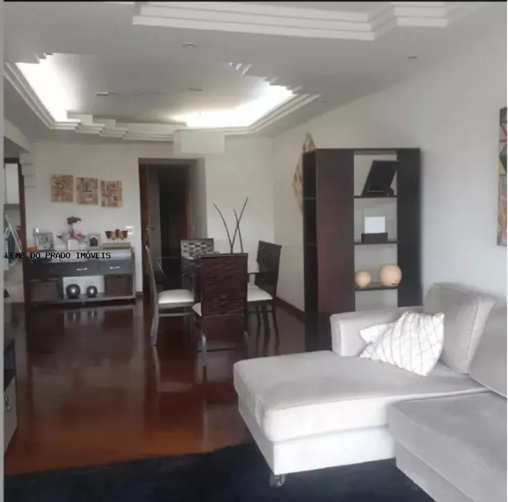 Apartamento à venda com 3 quartos, 123m² - Foto 2