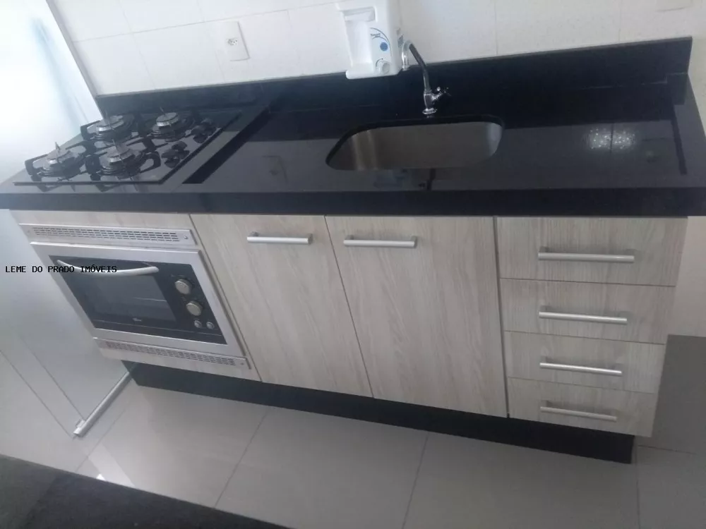 Apartamento à venda com 2 quartos, 48m² - Foto 2