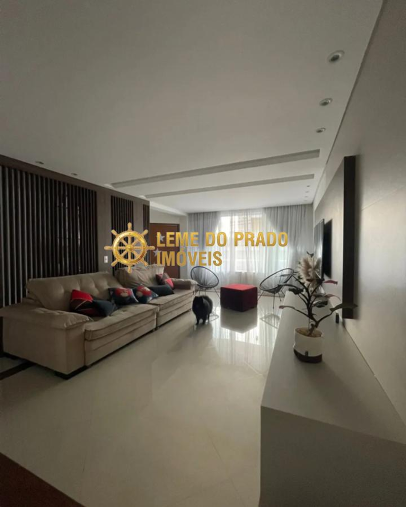 Sobrado à venda com 2 quartos, 250m² - Foto 2