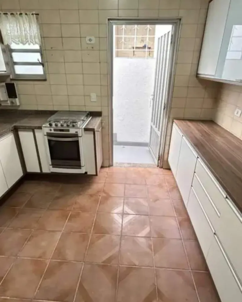 Casa, 3 quartos, 310 m² - Foto 1