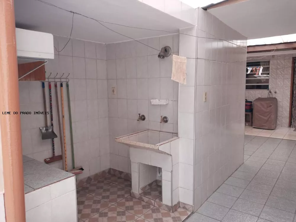 Casa à venda com 2 quartos, 200m² - Foto 6