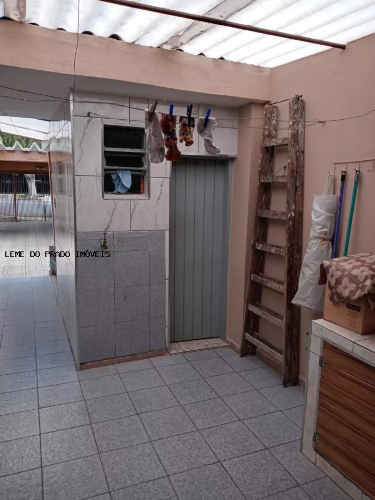 Casa à venda com 2 quartos, 200m² - Foto 8