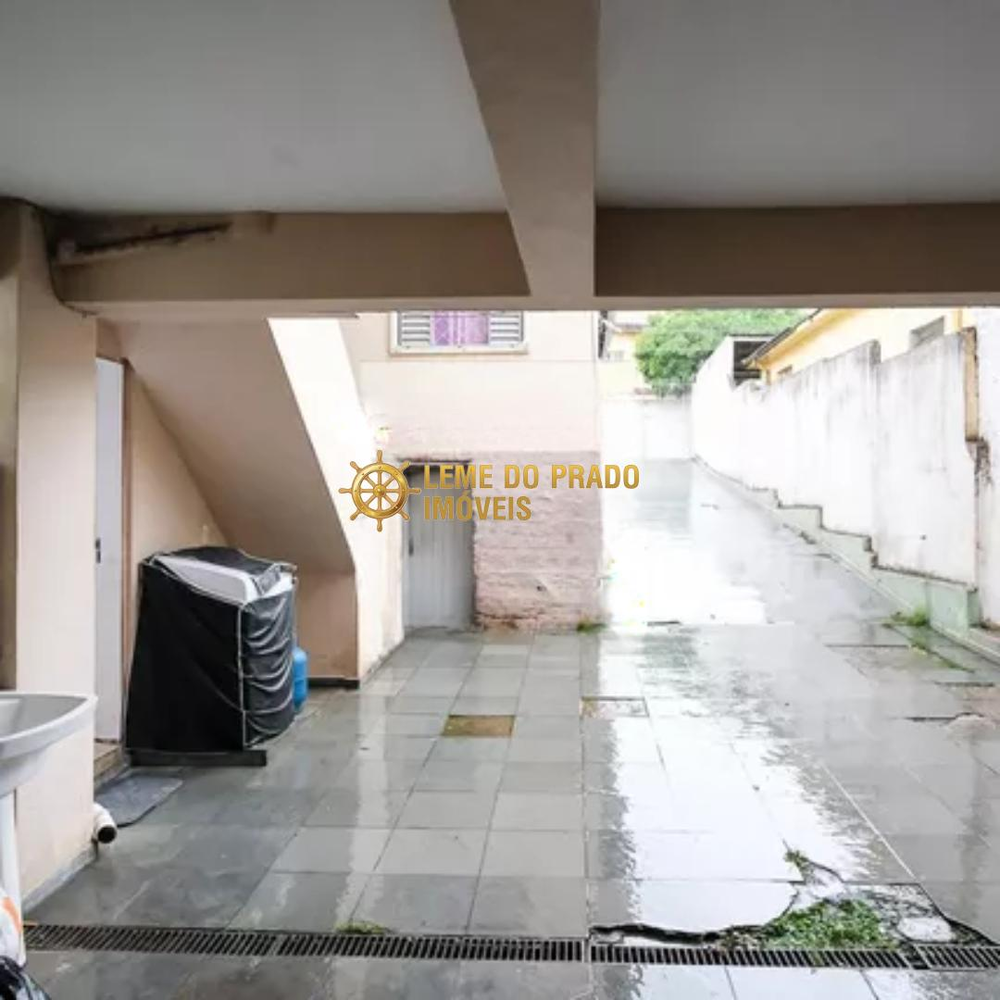 Casa à venda com 5 quartos, 237m² - Foto 4