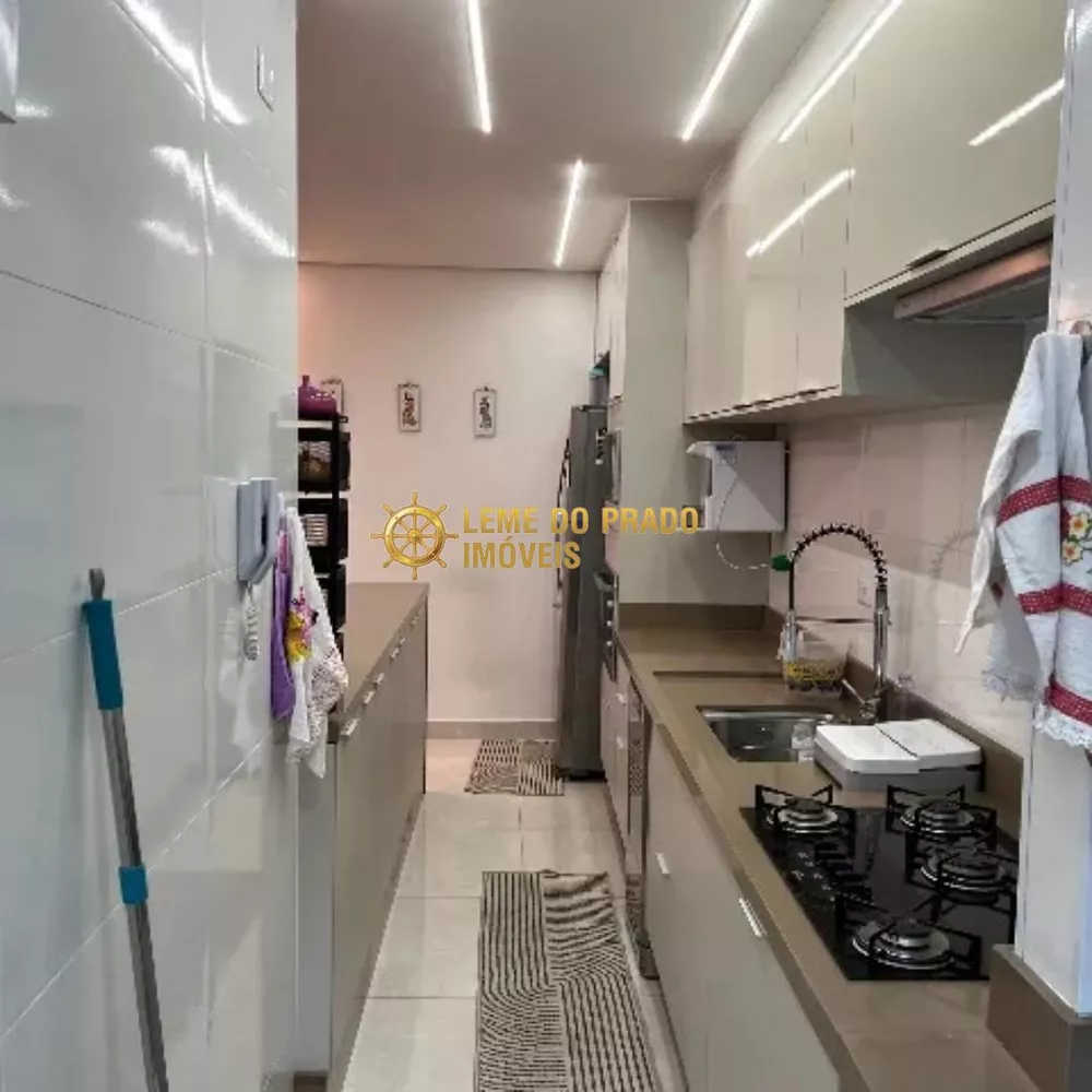 Apartamento à venda com 3 quartos, 75m² - Foto 4